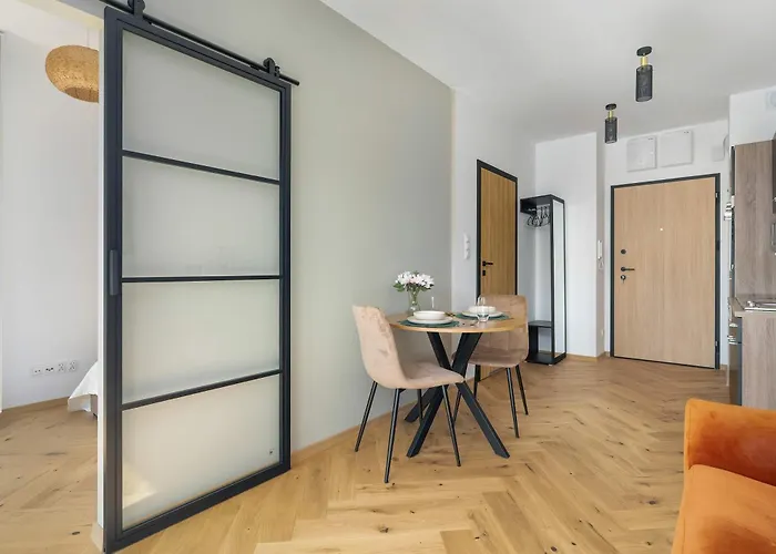 Meissnera Bright In With Parking By Renters ポズナン